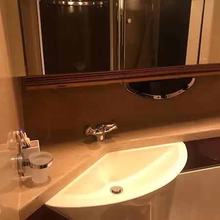 船屋 Vizyon Yachting